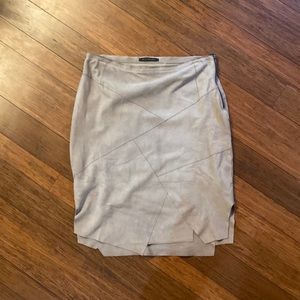 Tahari suede like skirt, size M